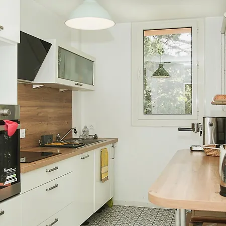 Apartment El Mayul 2' Centre, Plage, Wifi, Au Calme, Clim, Parking, *